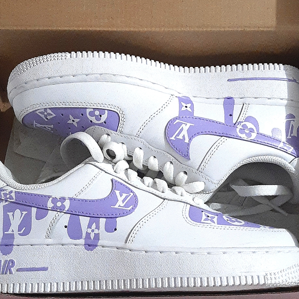 Women size 7 nike